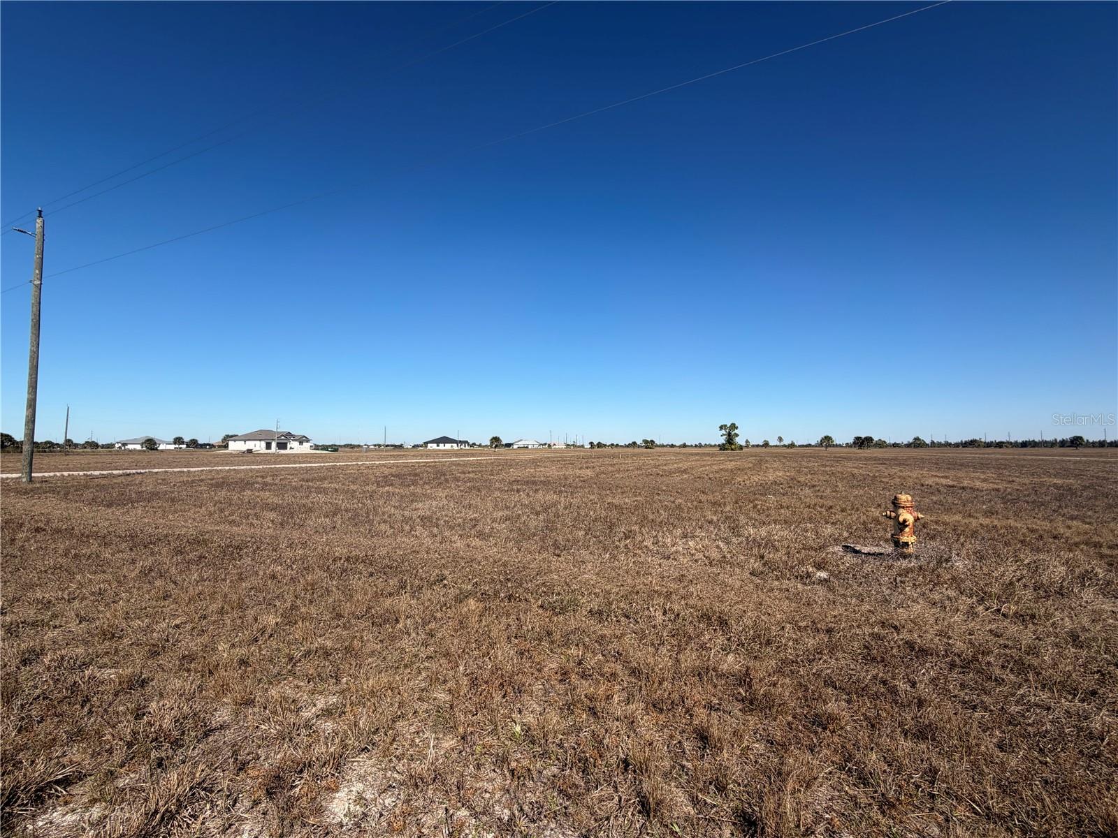 2 Goldfinch Dr Property Photo 3