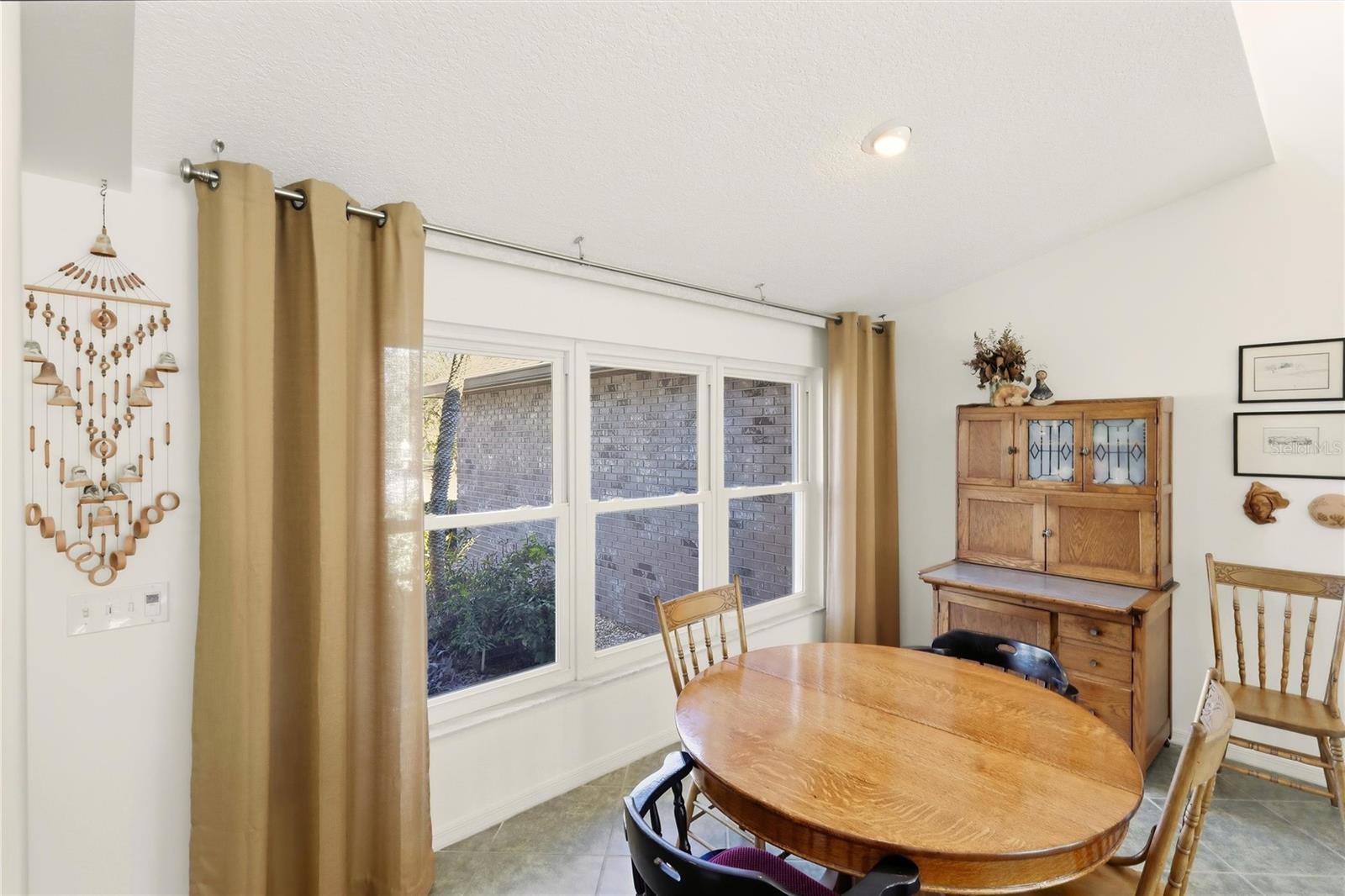 12806 7th Ave Ne Property Photo 10