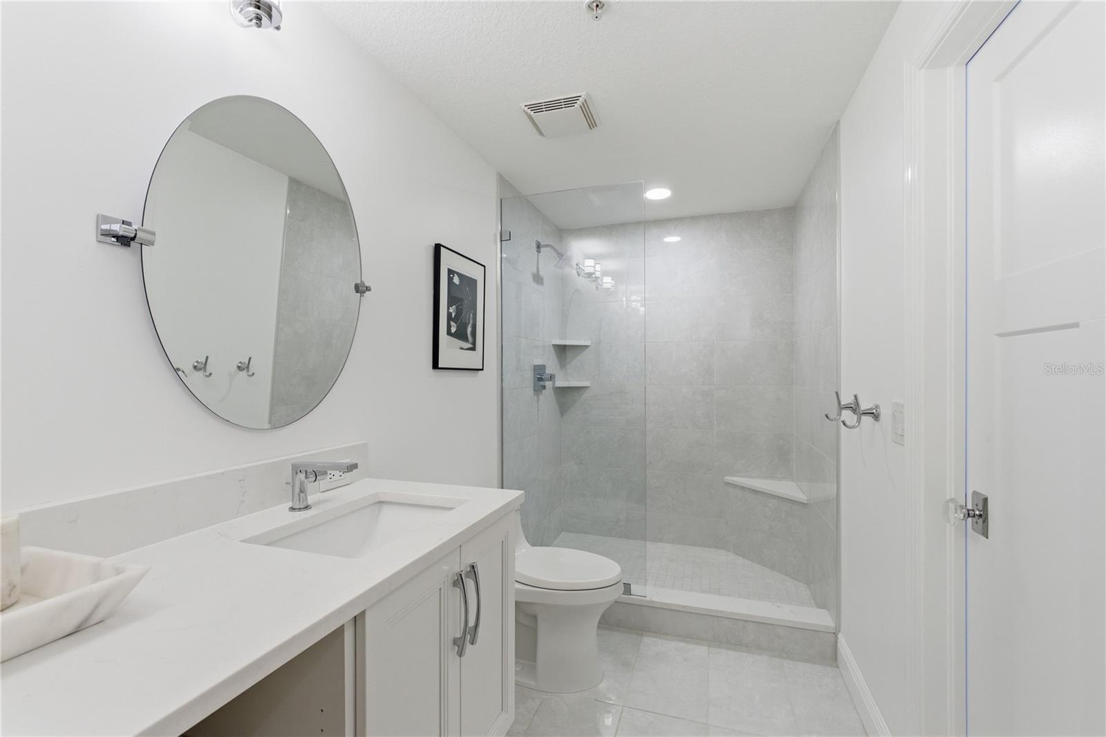 800 N Tamiami Trl #1203 Property Photo 28