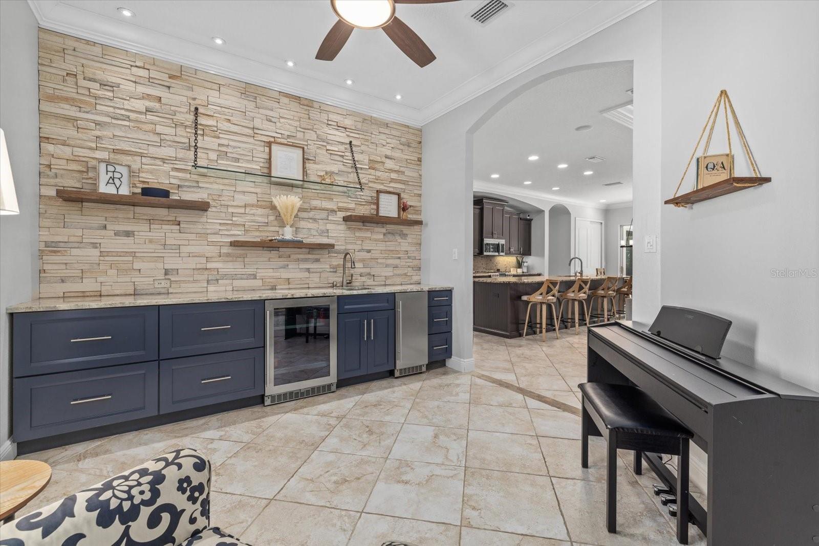 4727 Balboa Park Loop Property Photo 6
