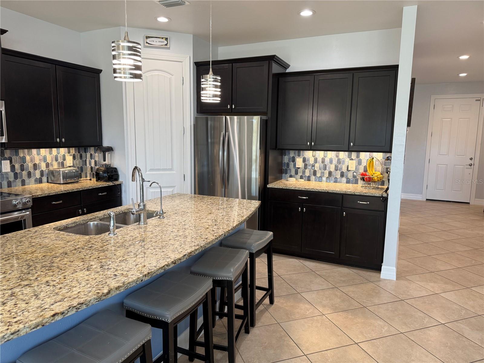 2599 Marton Oak Blvd Property Photo 8