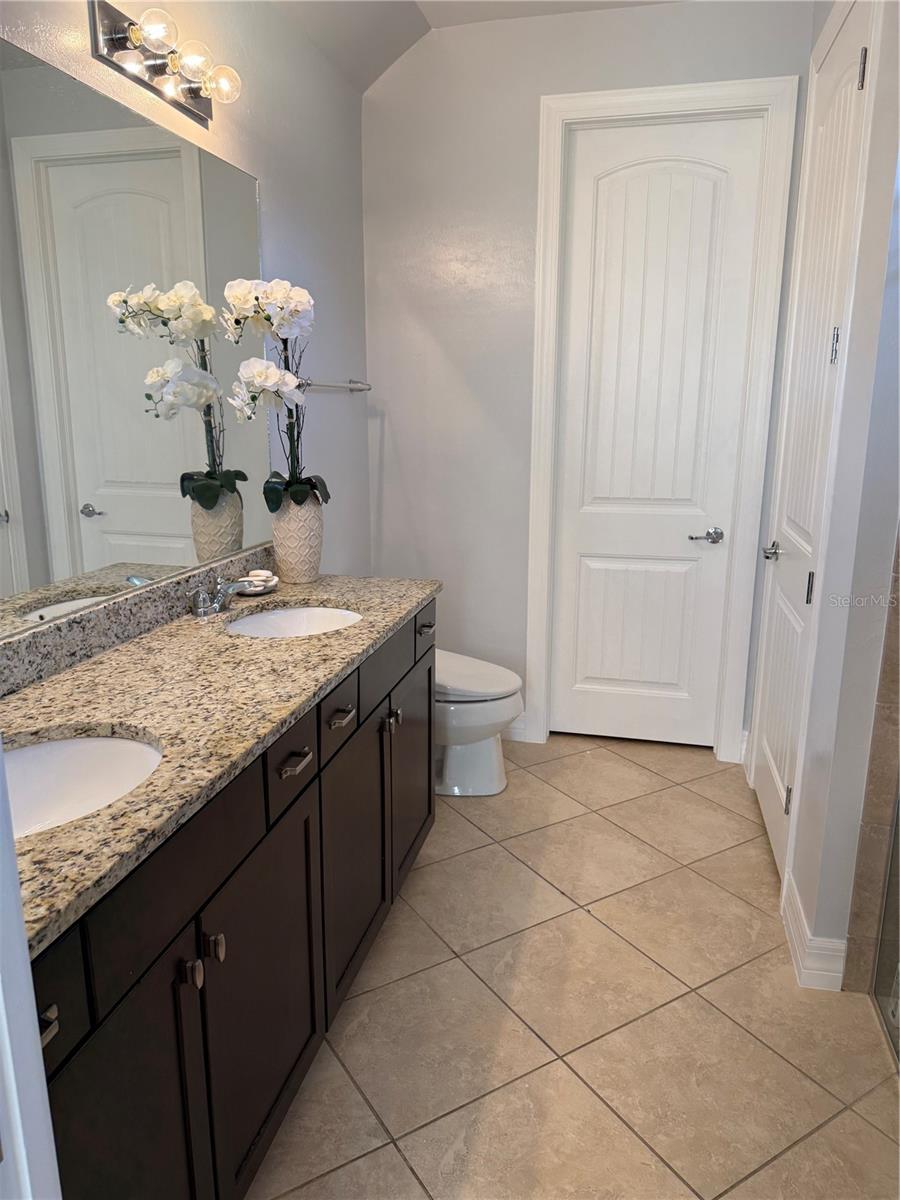 2599 Marton Oak Blvd Property Photo 11
