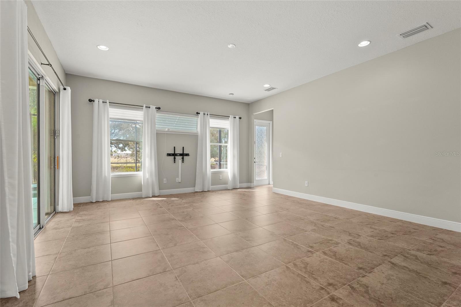 5750 Rock Dove Dr Property Photo 22
