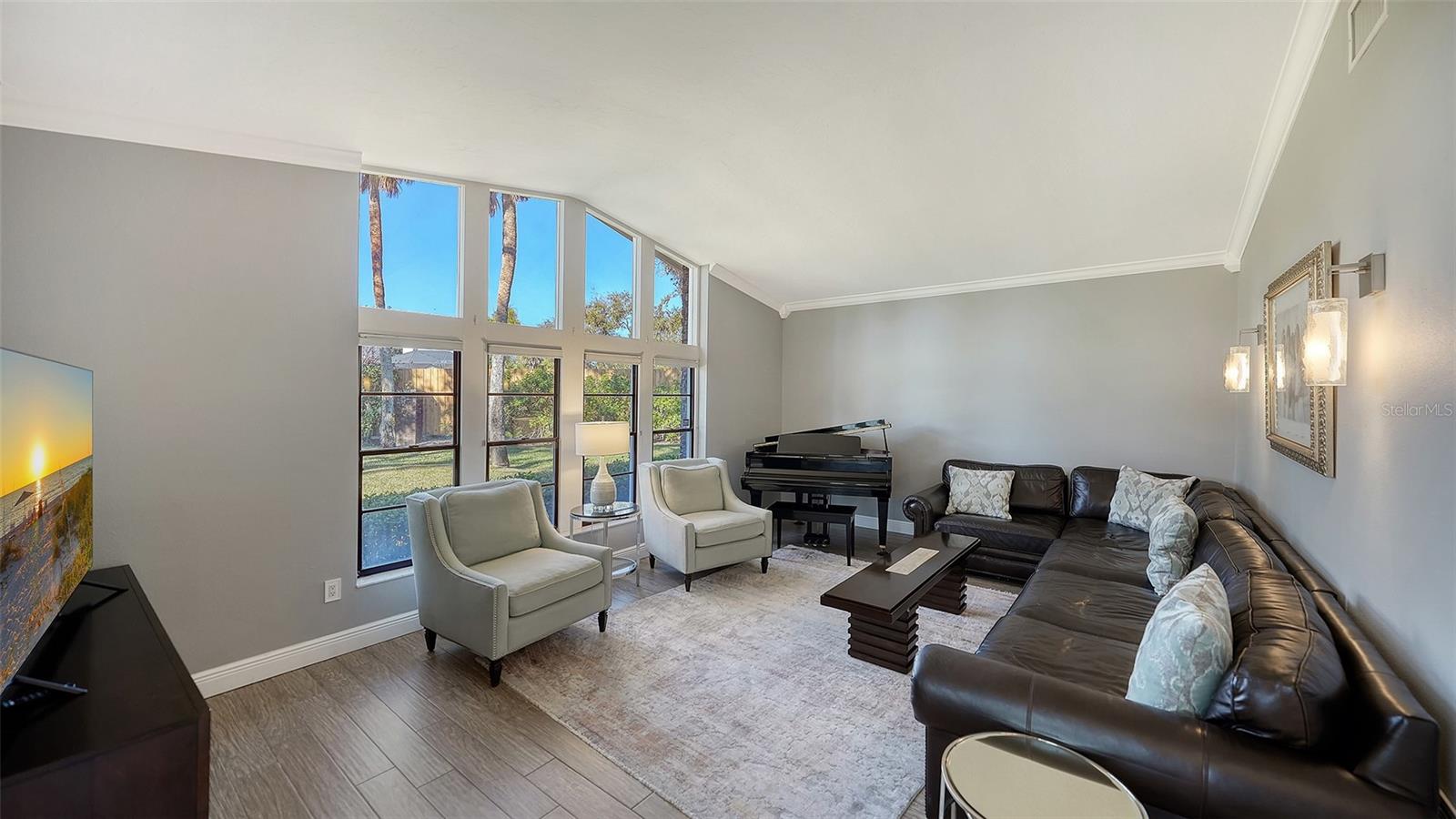 3783 Beneva Oaks Blvd Property Photo 6