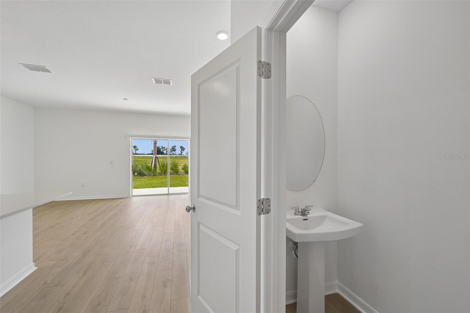 10754 Eclipse St Property Photo 10