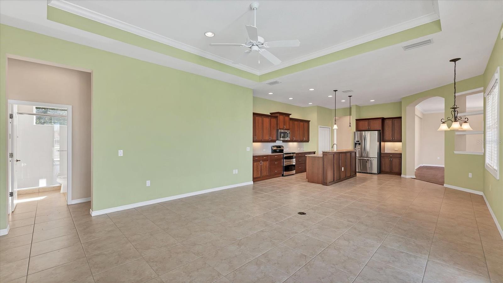 6207 46th Ct E Property Photo 4