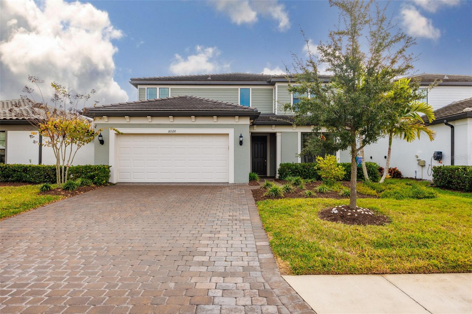 16320 Hidden Oak Loop Property Photo 1
