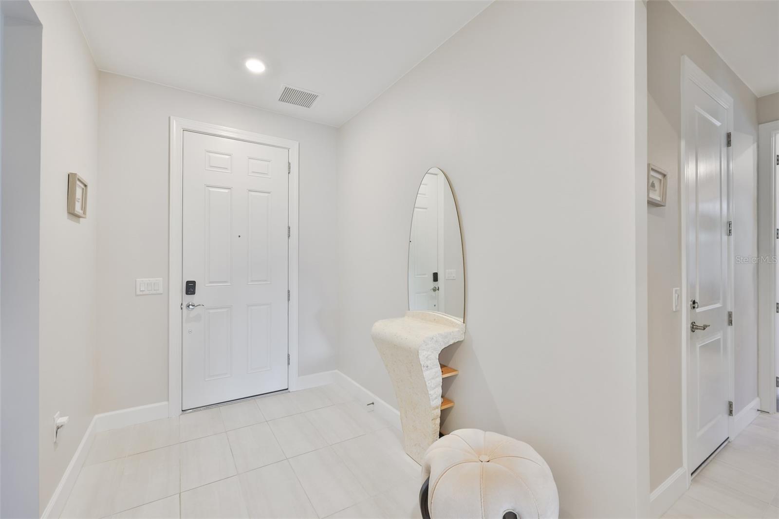 16320 Hidden Oak Loop Property Photo 4