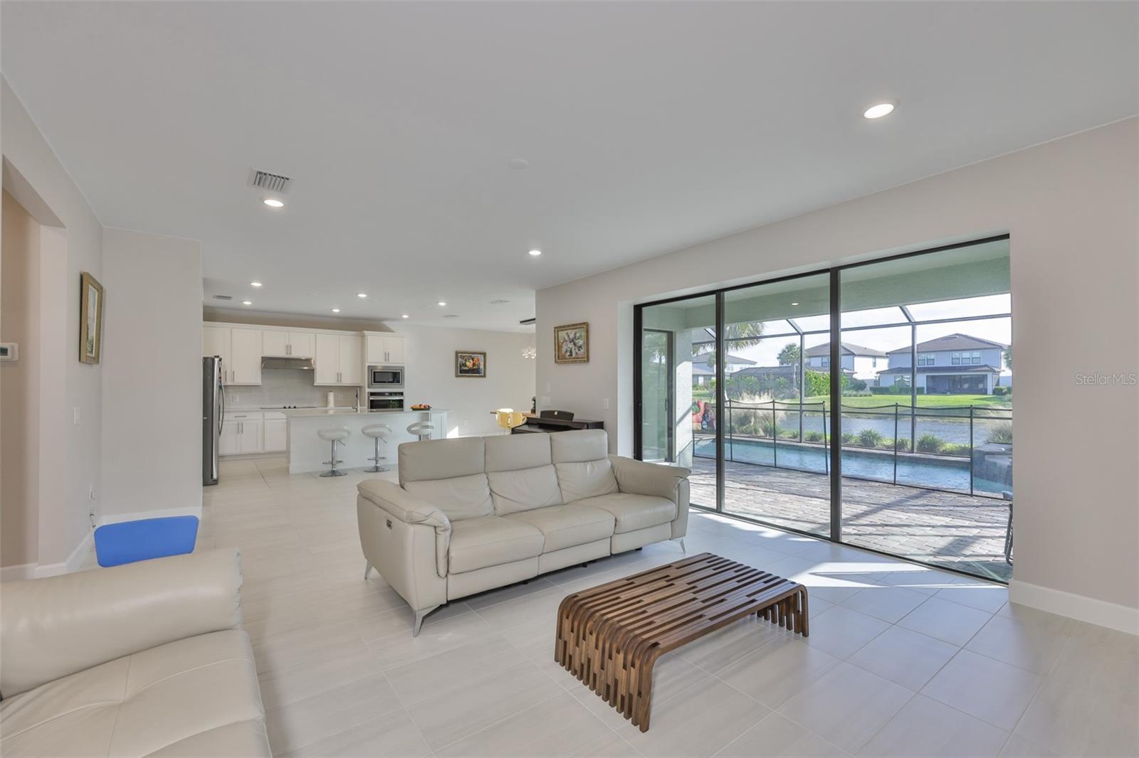 16320 Hidden Oak Loop Property Photo 8