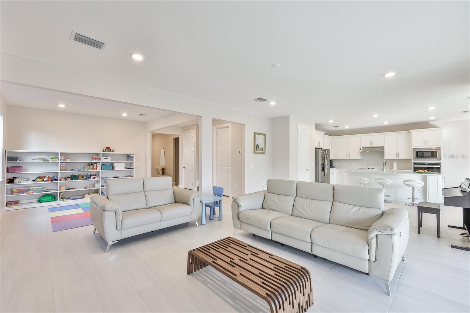 16320 Hidden Oak Loop Property Photo 10