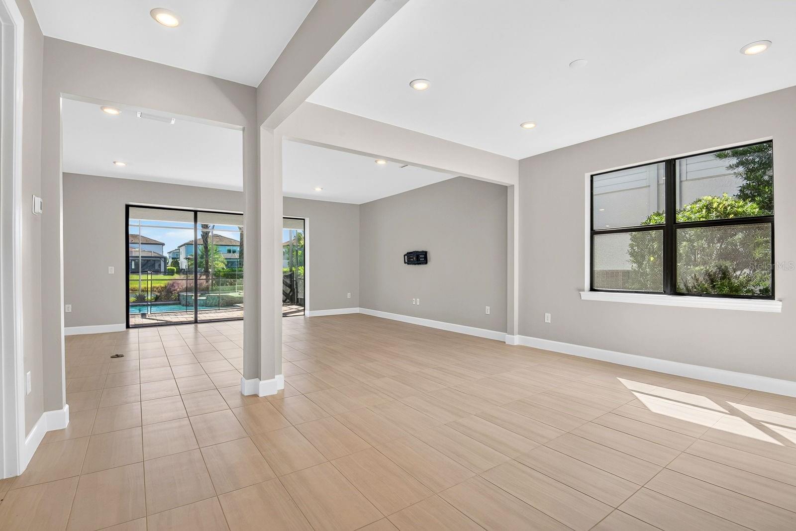 16320 Hidden Oak Loop Property Photo 13