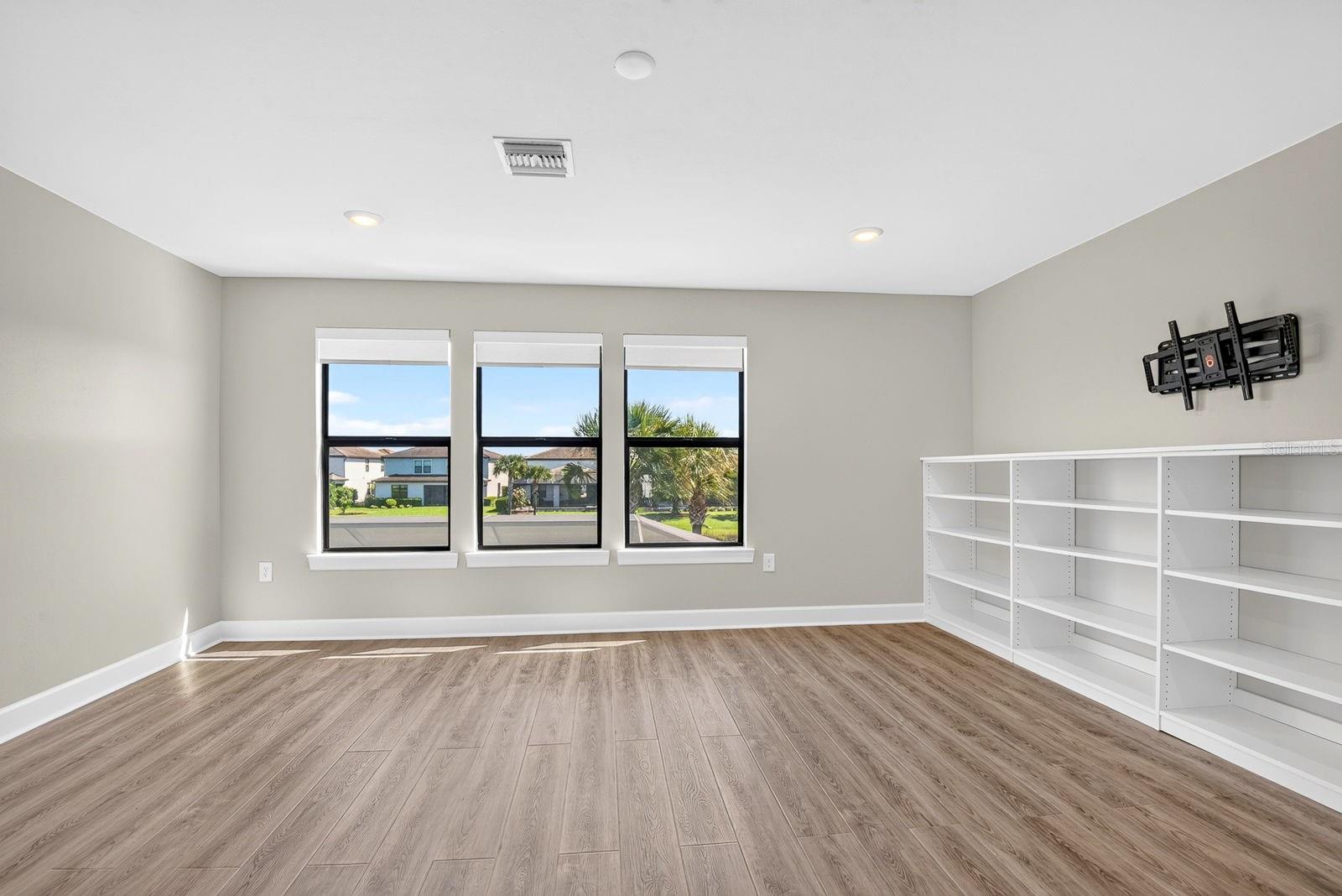 16320 Hidden Oak Loop Property Photo 35
