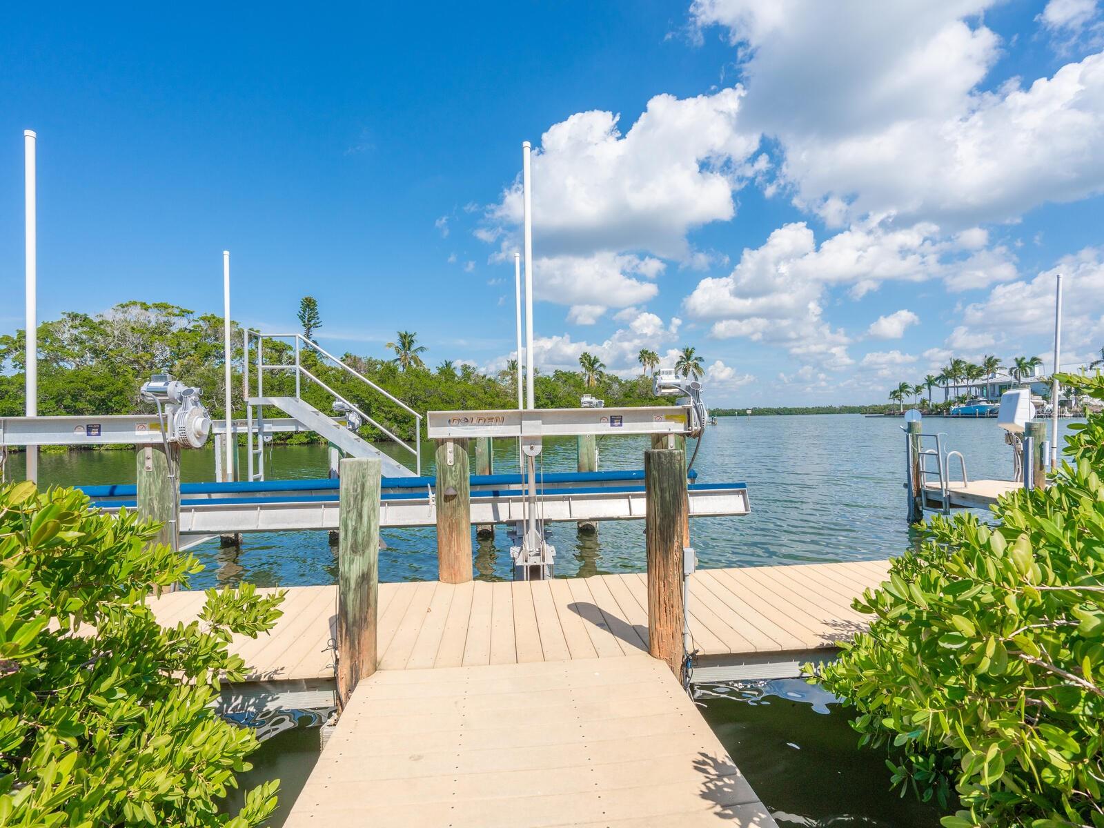 6610 Gulf Of Mexico Dr Property Photo 56