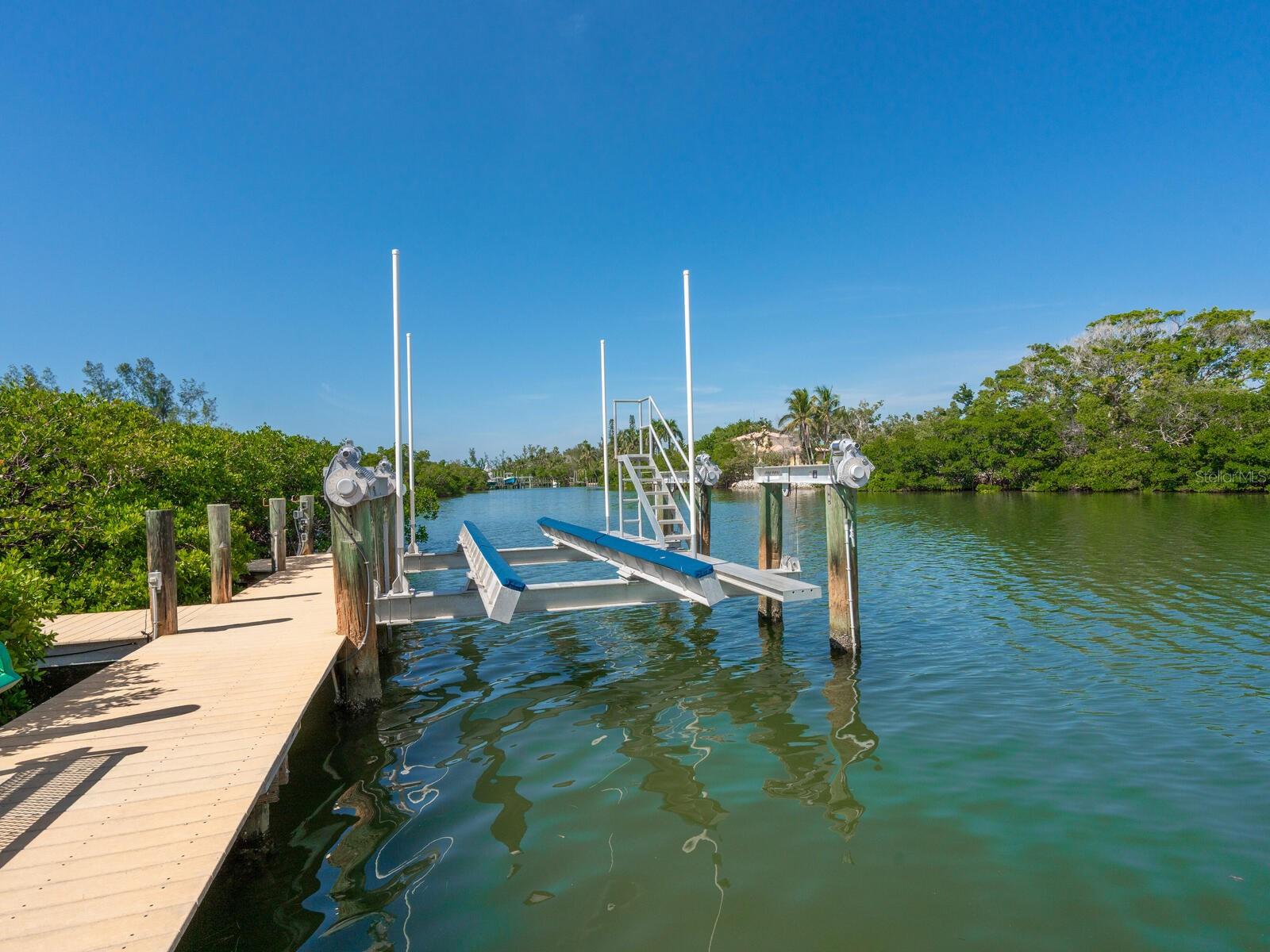 6610 Gulf Of Mexico Dr Property Photo 59