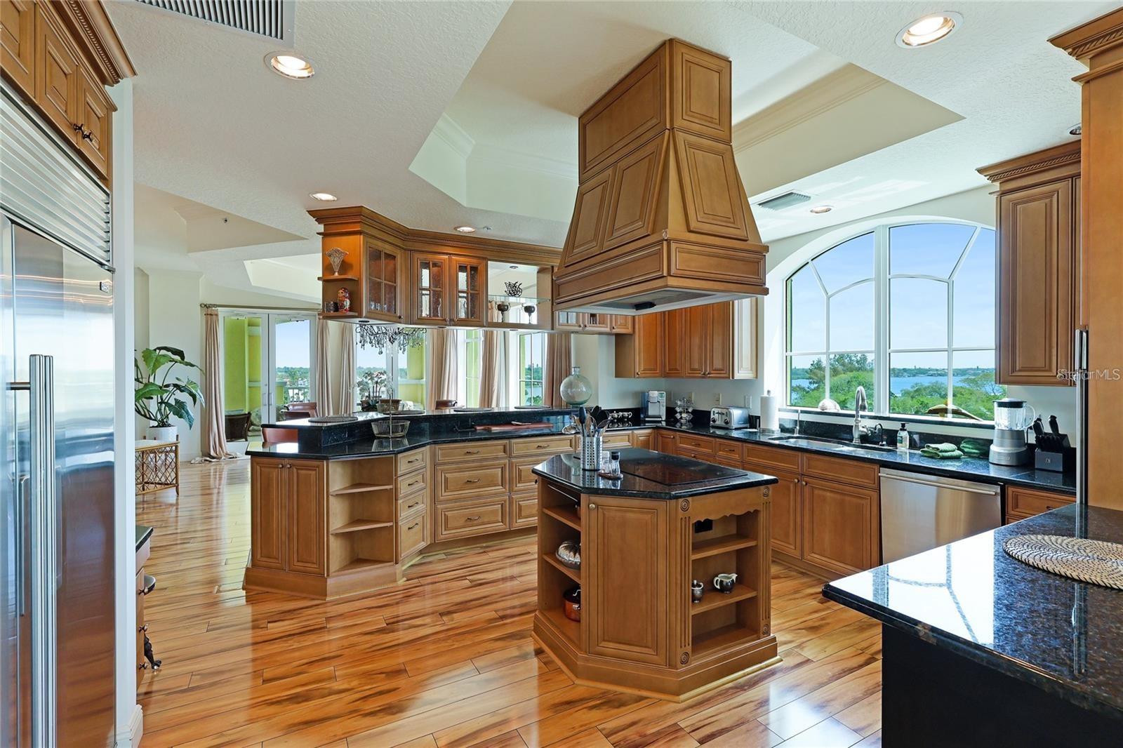 1308 Old Stickney Point Rd #wp3 Property Photo 5