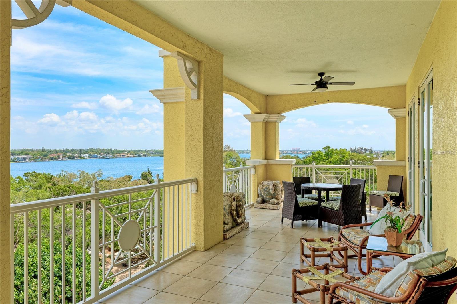 1308 Old Stickney Point Rd #wp3 Property Photo 9