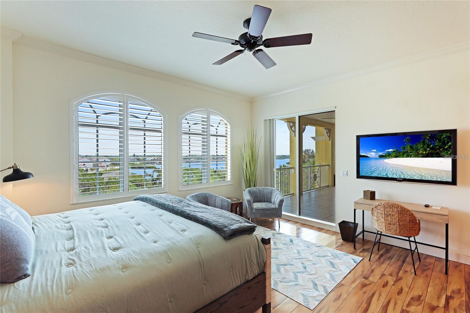 1308 Old Stickney Point Rd #wp3 Property Photo 31
