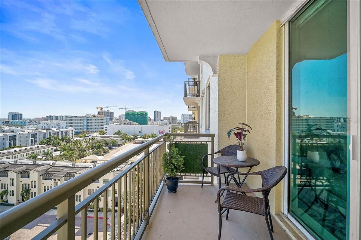800 N Tamiami Trl #910 Property Photo 3