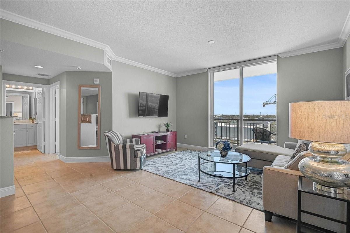 800 N Tamiami Trl #910 Property Photo 4