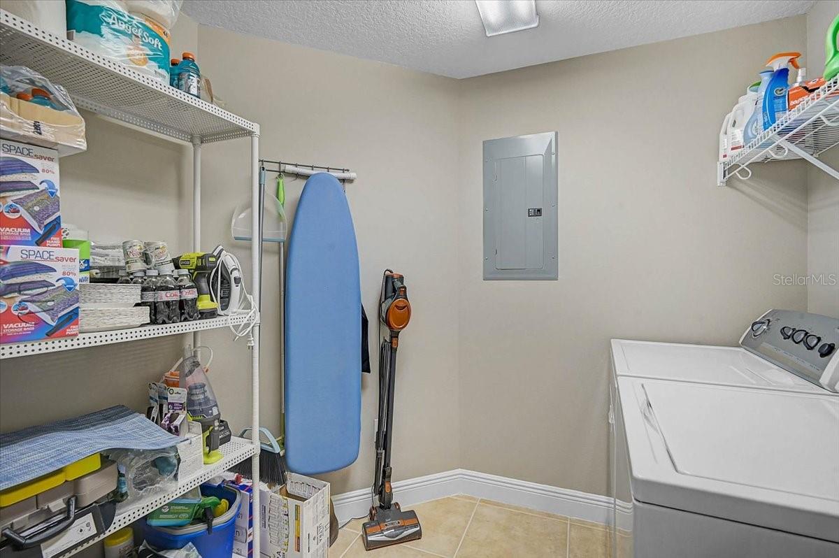 800 N Tamiami Trl #910 Property Photo 22