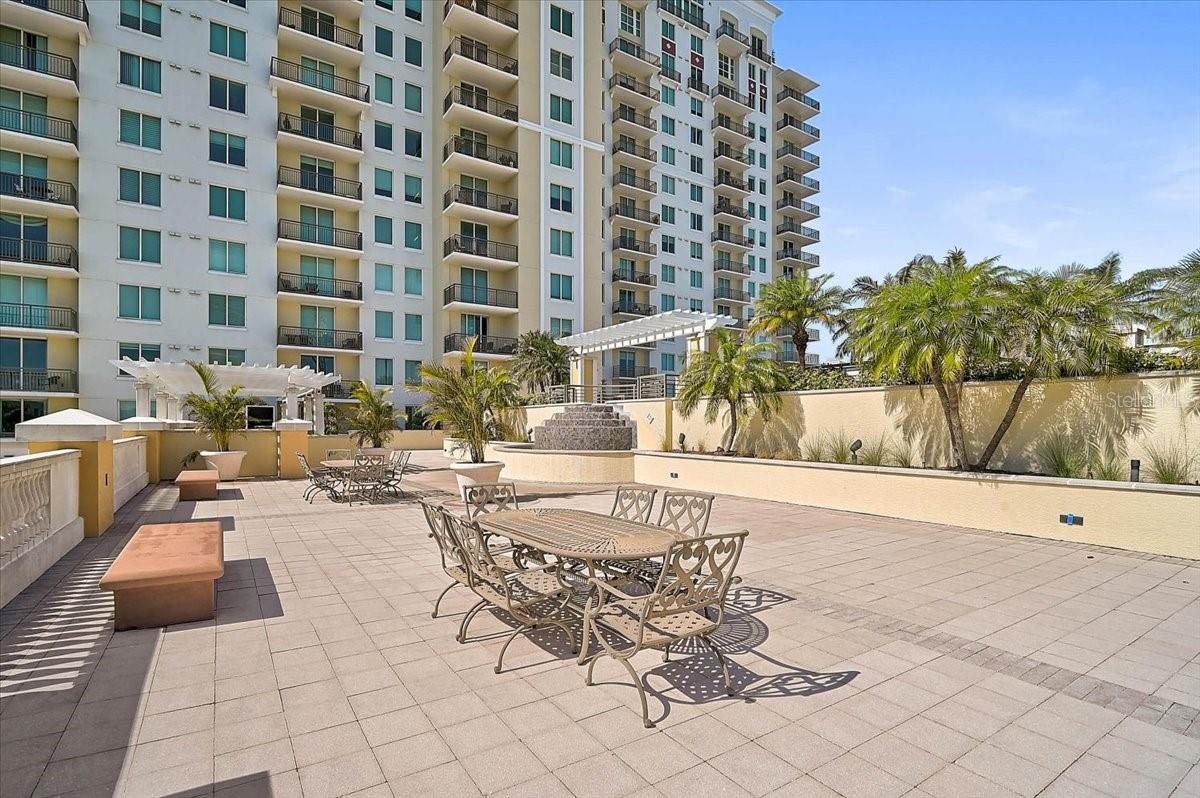 800 N Tamiami Trl #910 Property Photo 39