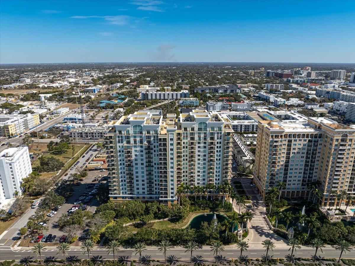 800 N Tamiami Trl #910 Property Photo 45