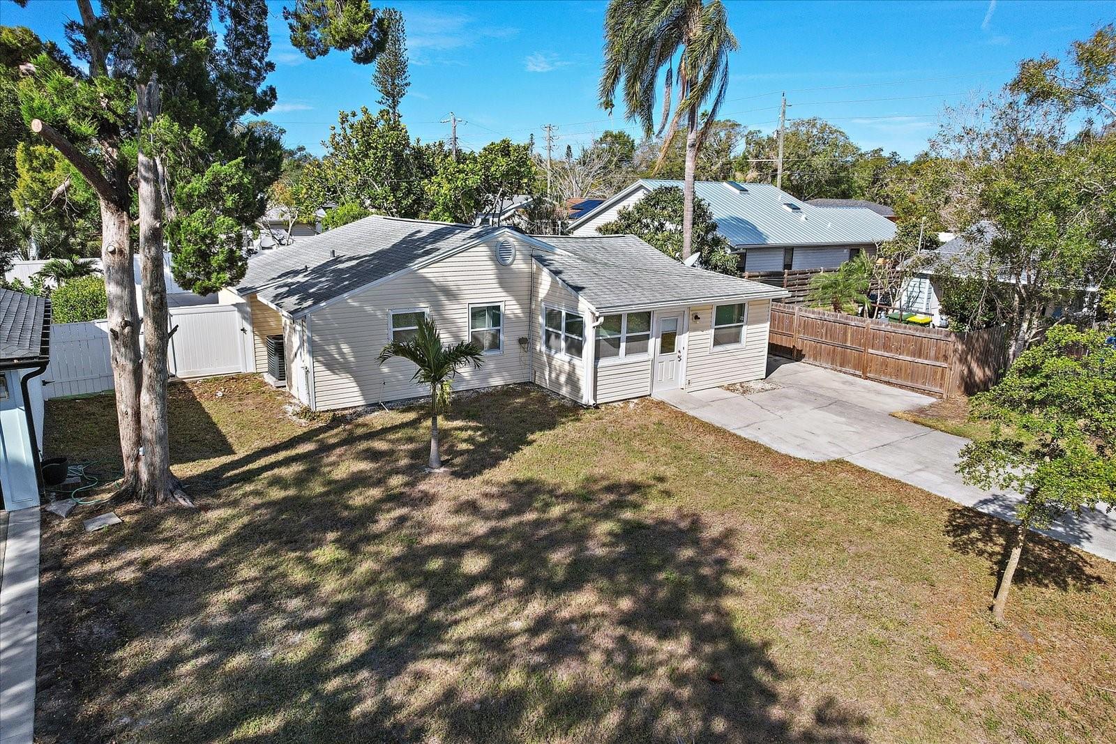 1220 S Brink Ave Property Photo 1