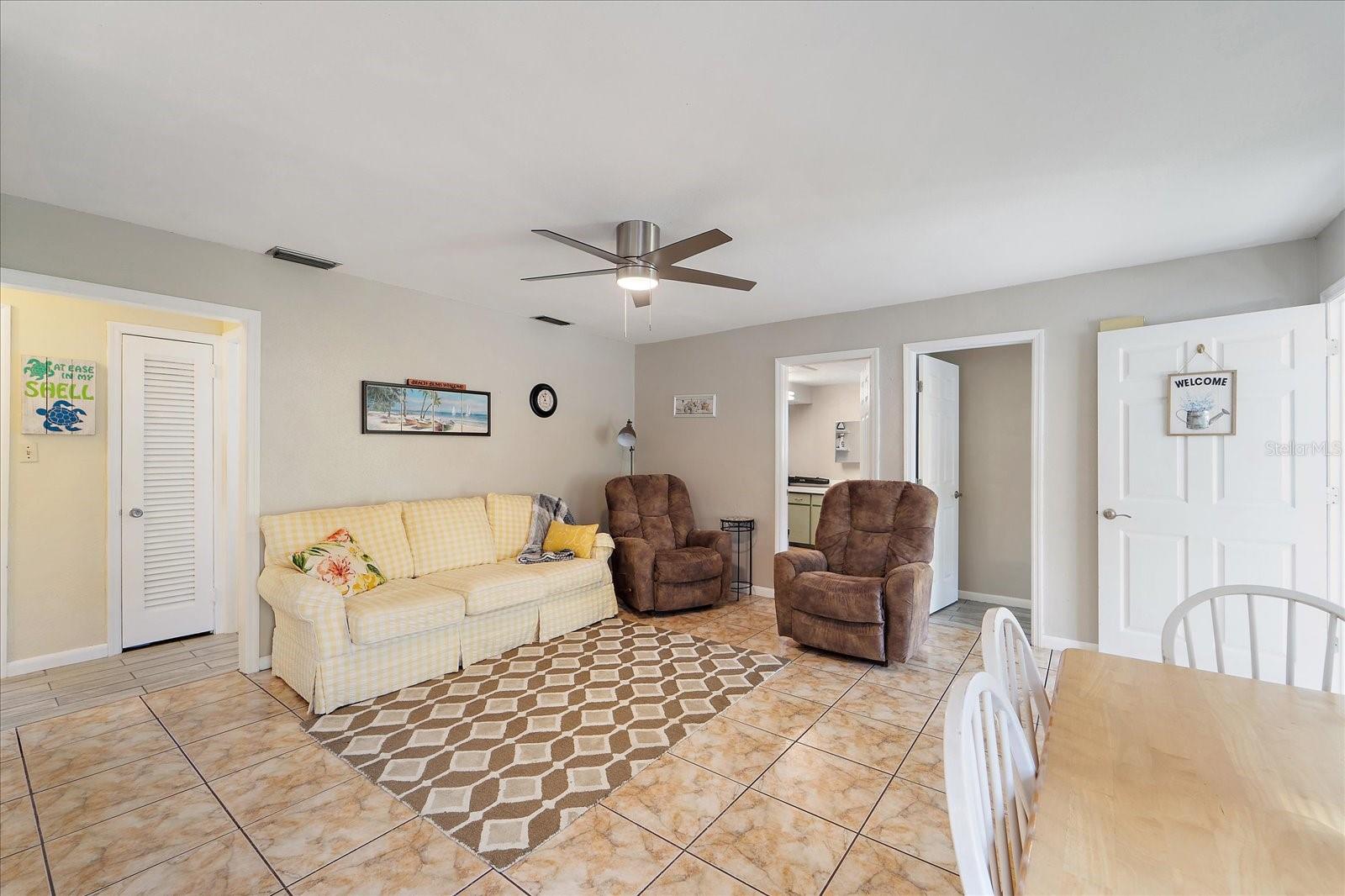 1220 S Brink Ave Property Photo 22