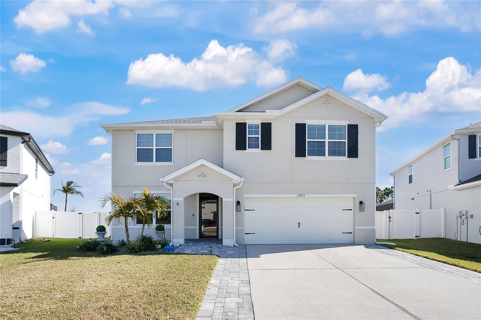 15823 High Bell Pl Property Photo 1