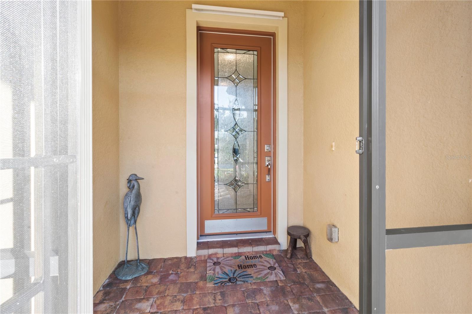19770 Quisto St Property Photo 4