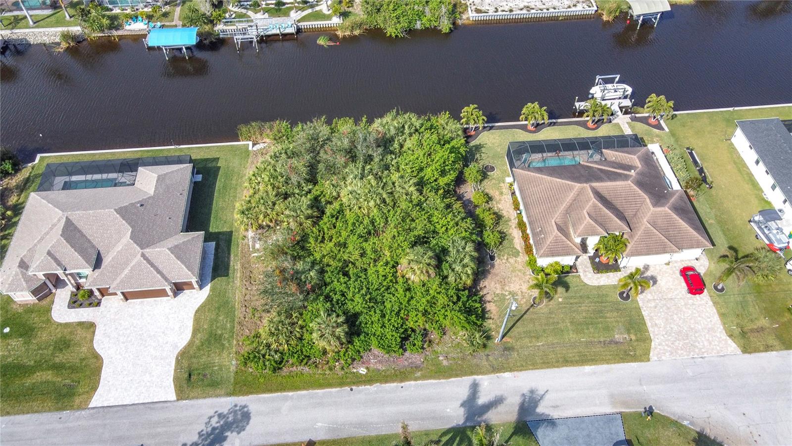9177 Santa Lucia Dr Property Photo 23