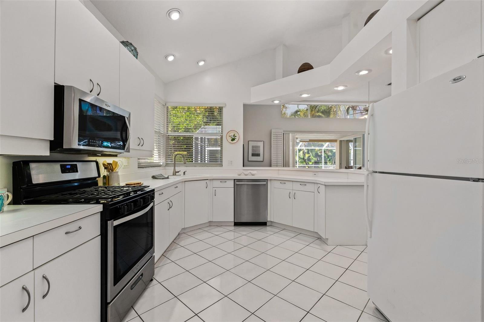 6427 Berkshire Pl Property Photo 11
