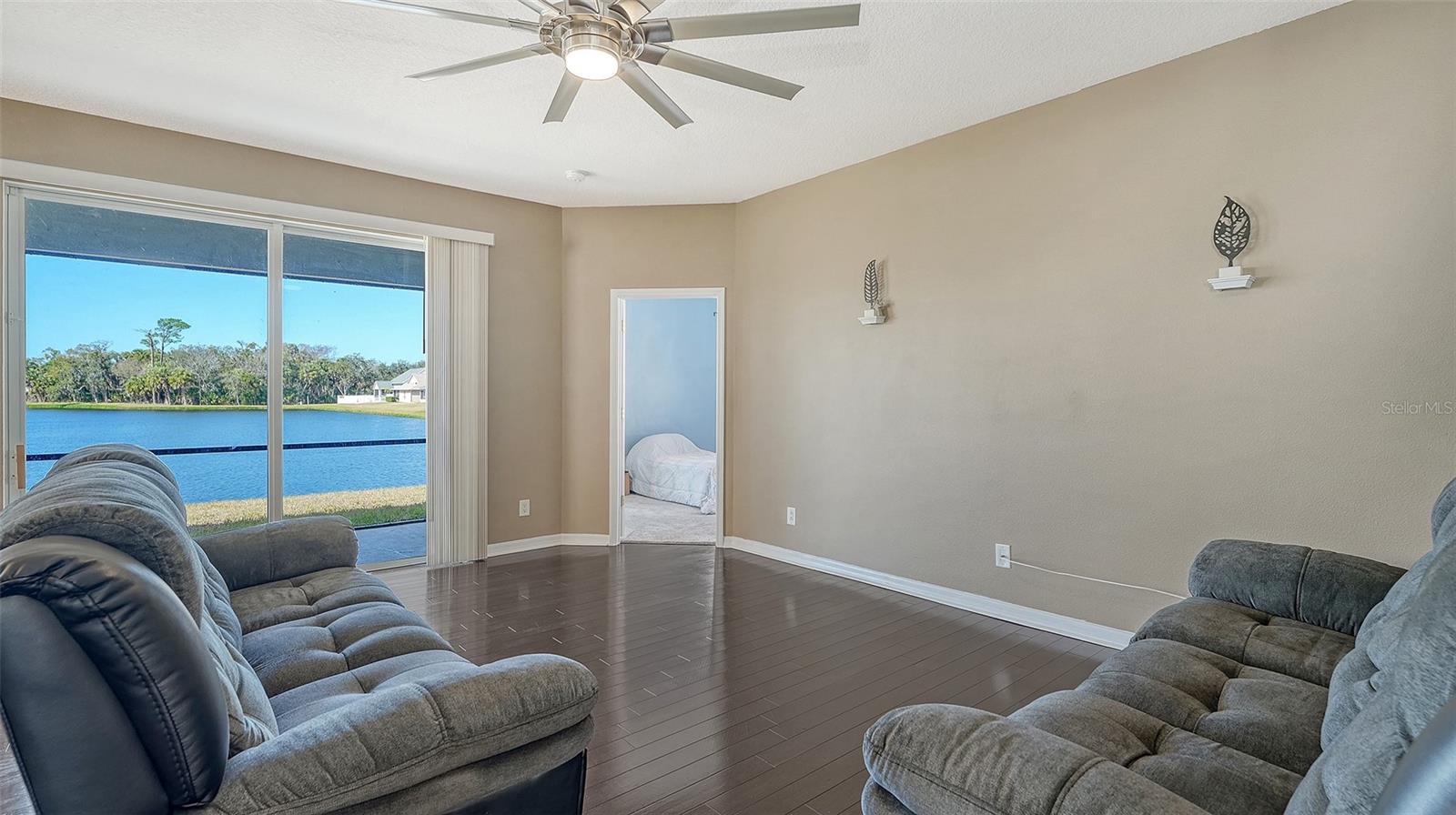 5914 53rd Ln E Property Photo 17