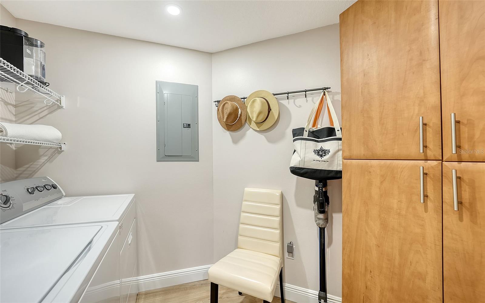 800 N Tamiami Trl #312 Property Photo 24