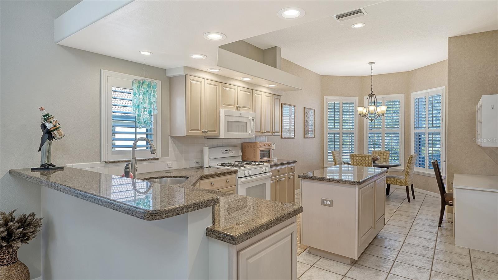 5811 White Oak Bayou Ct Property Photo 8