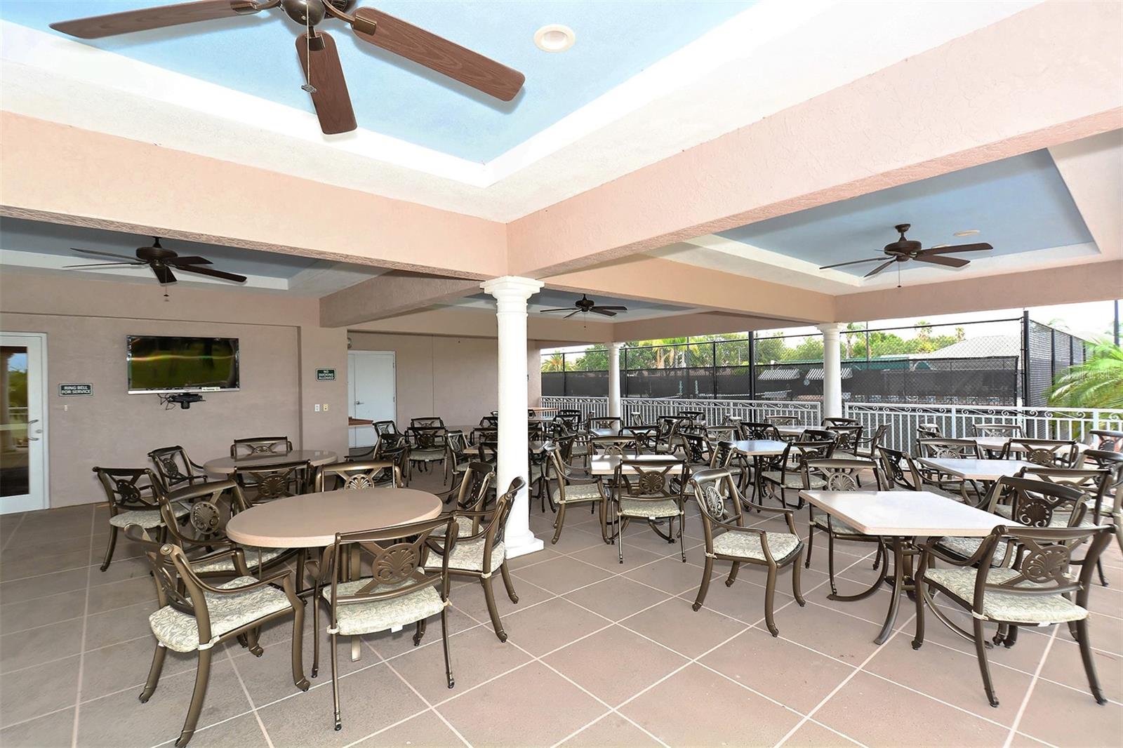 5811 White Oak Bayou Ct Property Photo 48