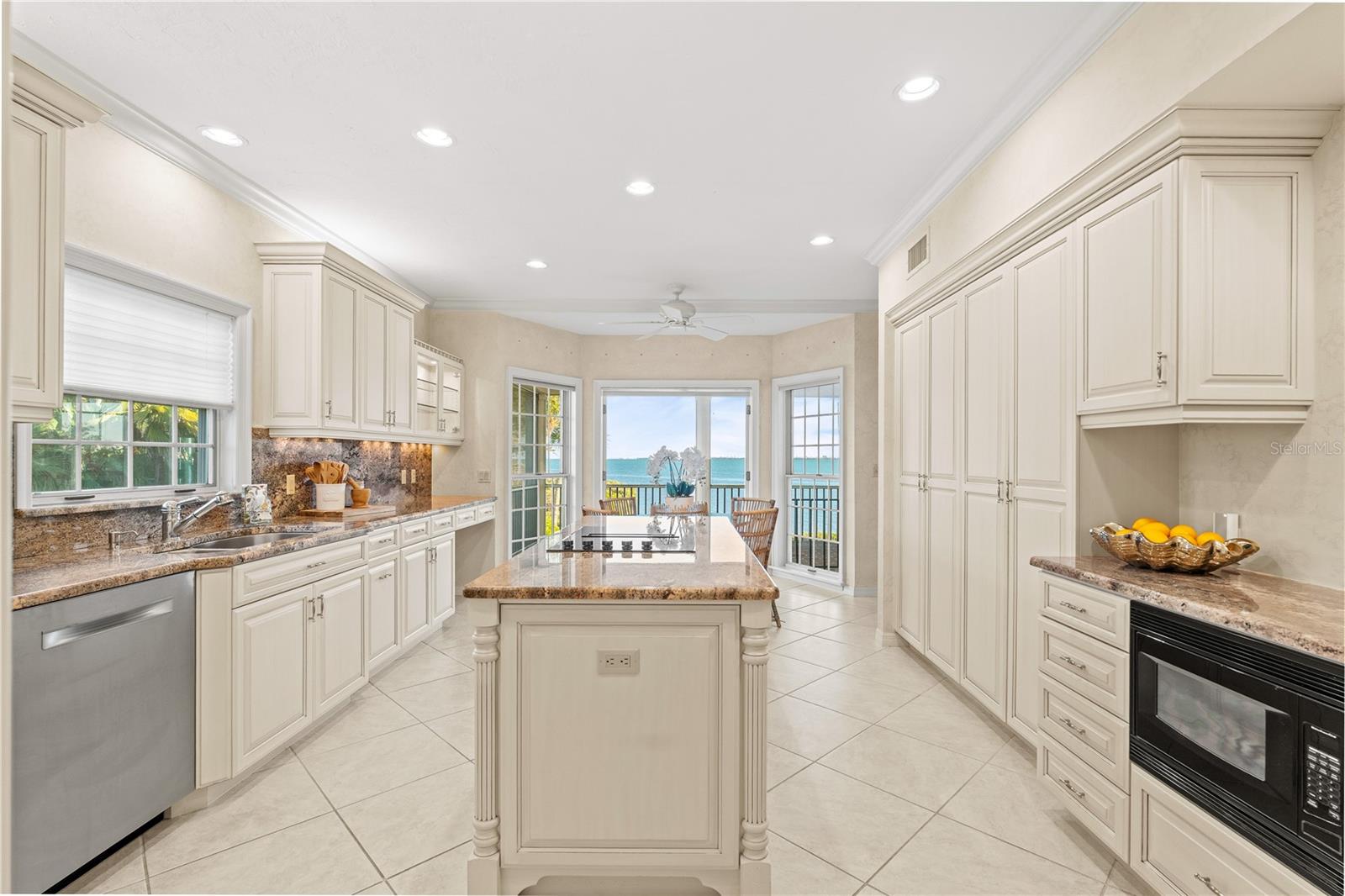 41 Tidy Island Blvd Property Photo 16