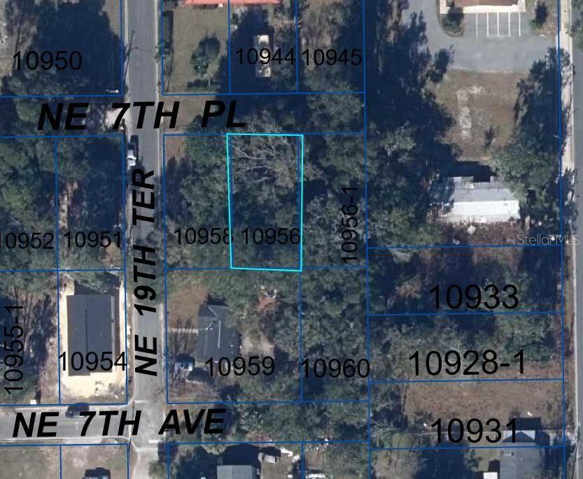 1929 Ne 7th Pl Property Photo 1