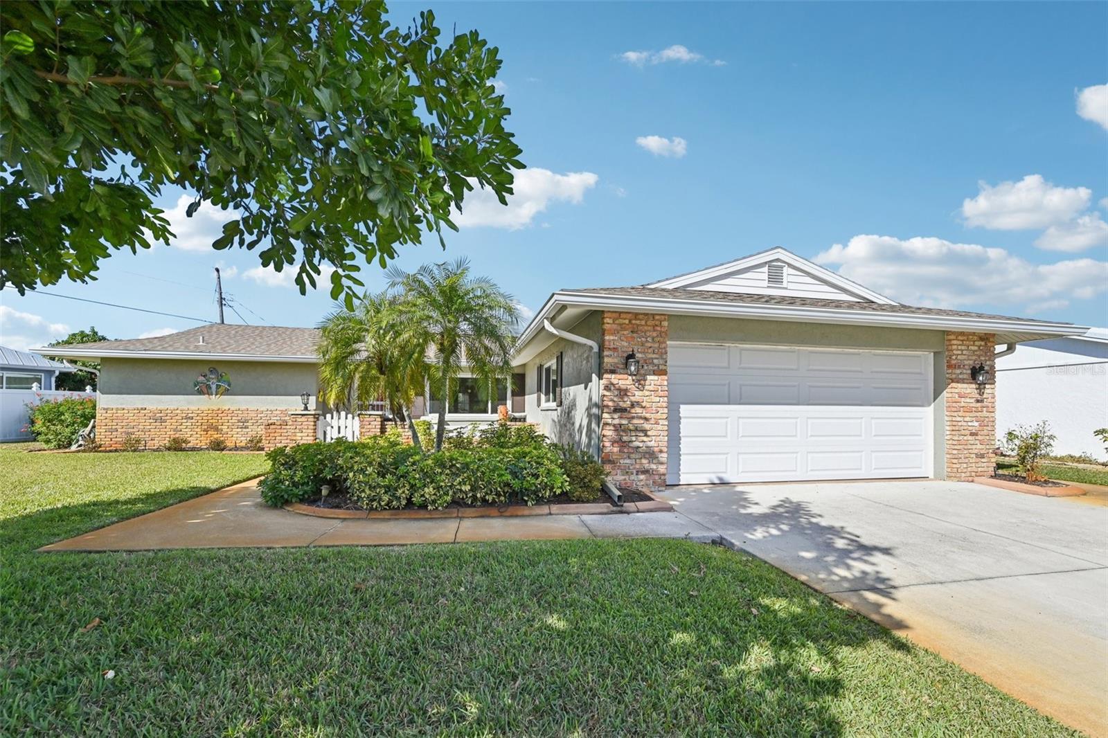 101 Algiers Dr Property Photo 4