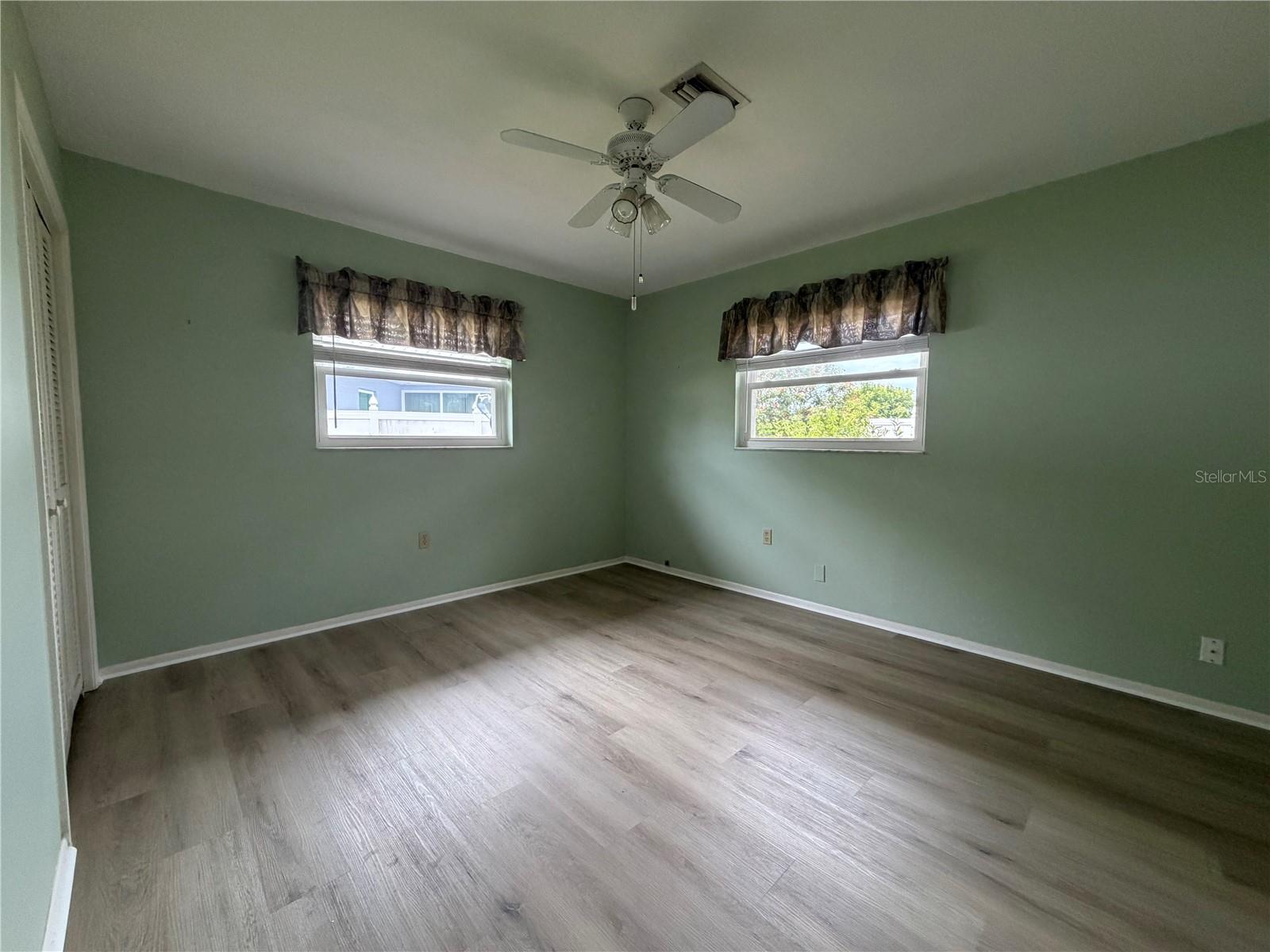 101 Algiers Dr Property Photo 28