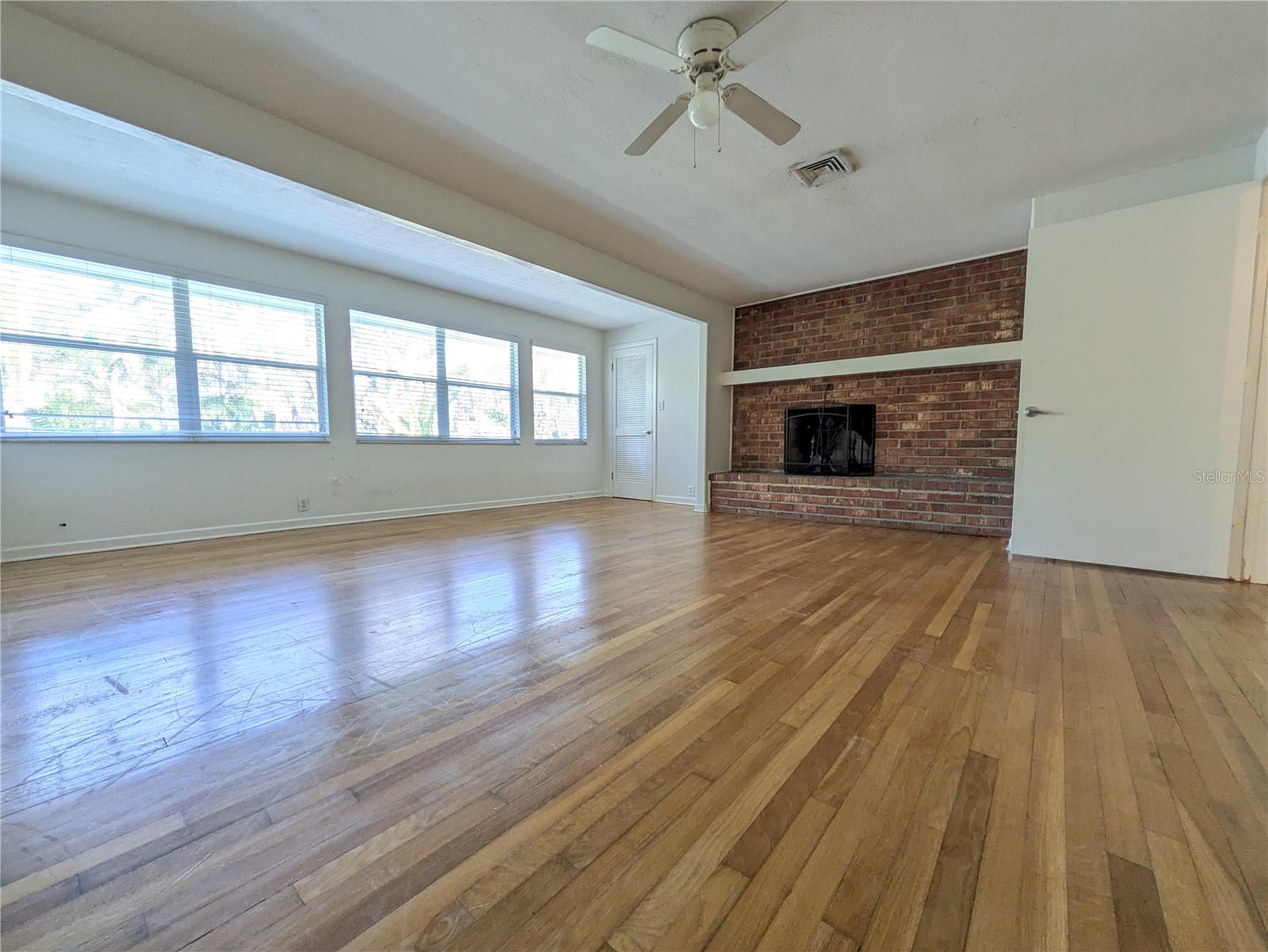 4554 Cooper Rd Property Photo 12