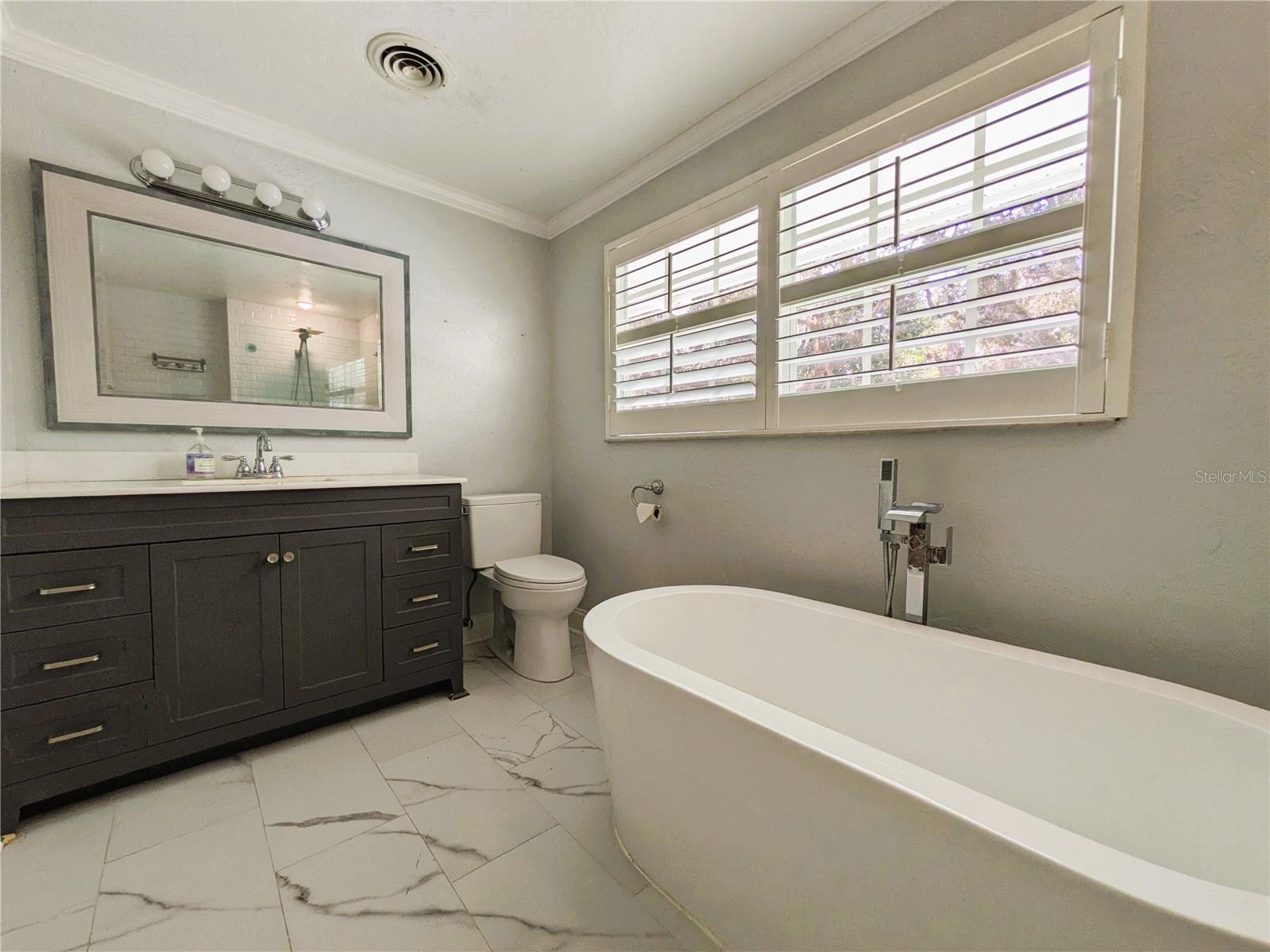 4554 Cooper Rd Property Photo 14