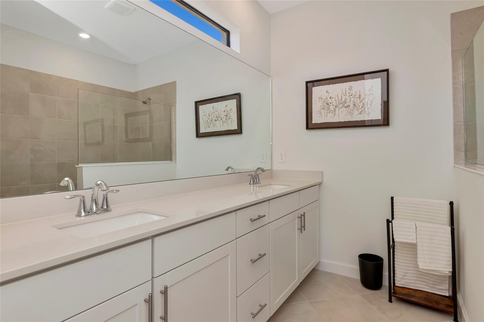 15135 Oxford Grey Dr Property Photo 29