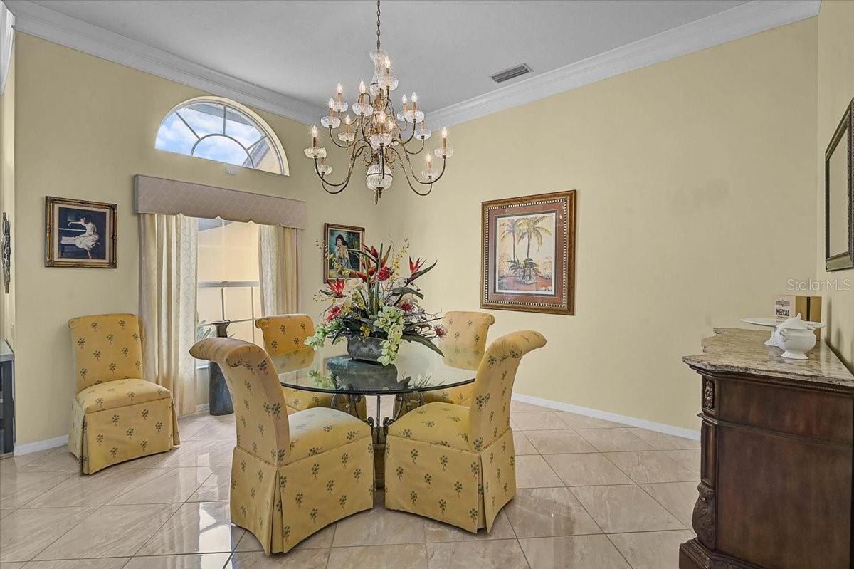 5072 Kilty Ct E Property Photo 3
