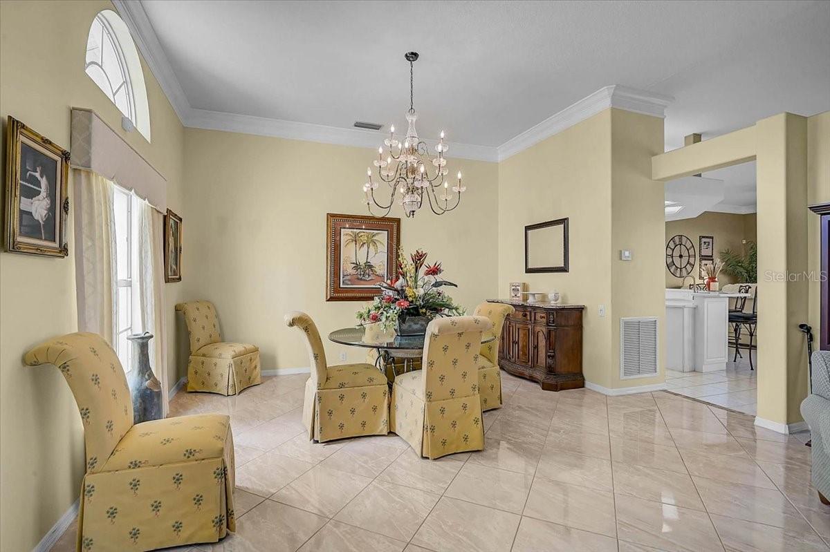 5072 Kilty Ct E Property Photo 4