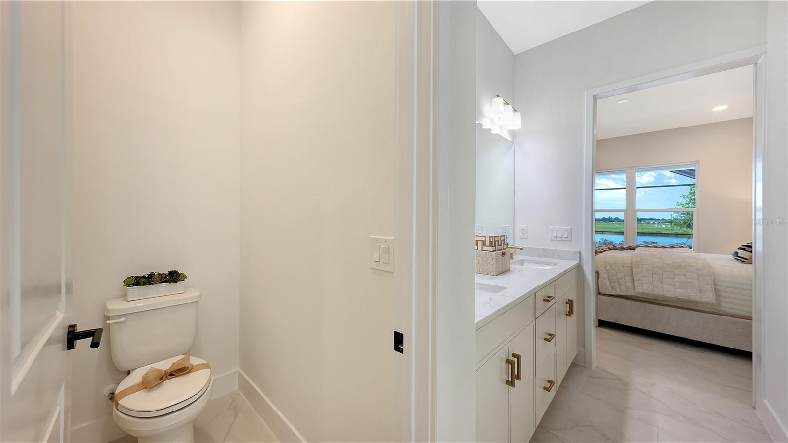 721 Anegada Ln Property Photo 33
