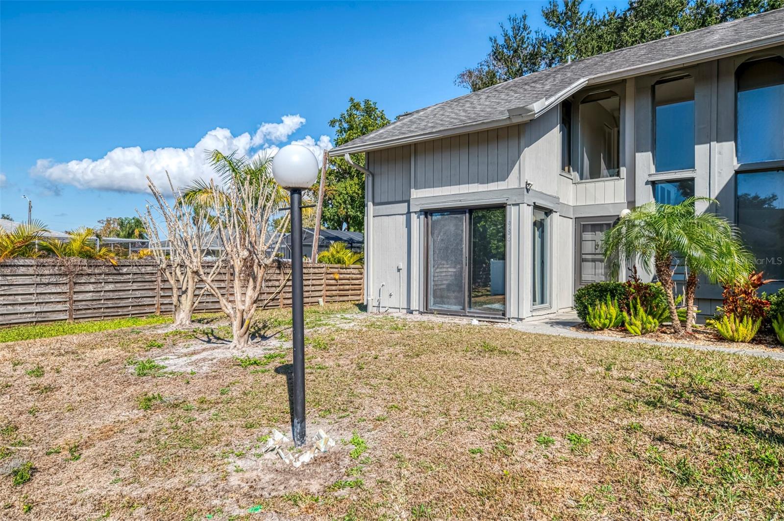 984 N Beneva Rd #t7 Property Photo 1