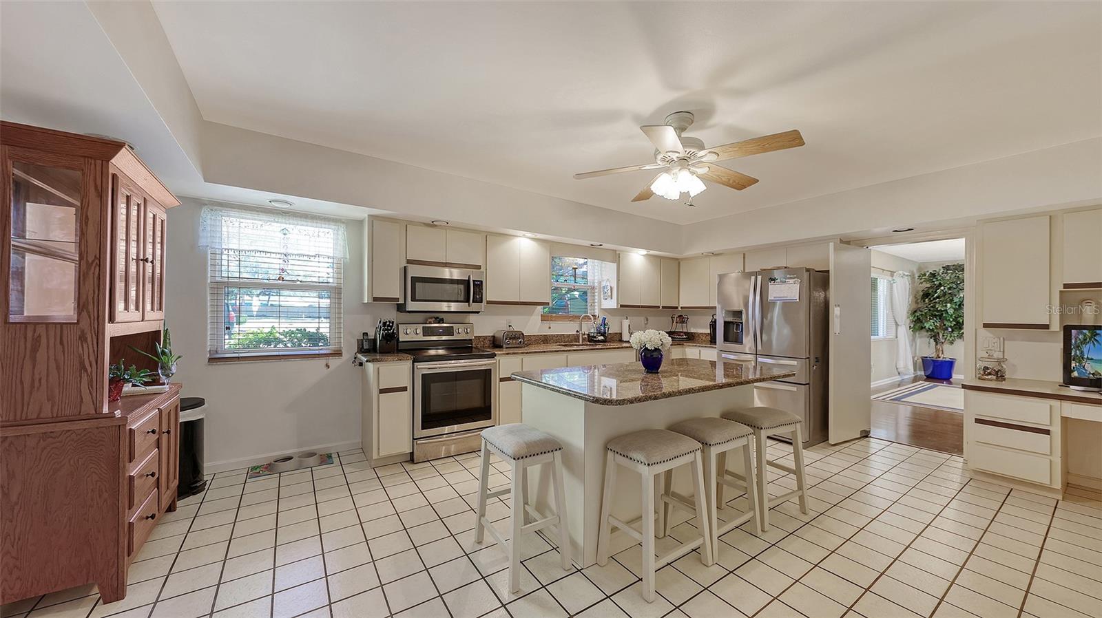 844 Magellan Dr Property Photo 23
