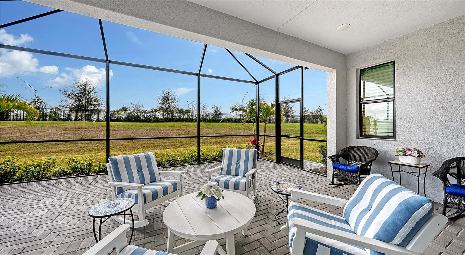 18020 Cresswind Ter Property Photo 3