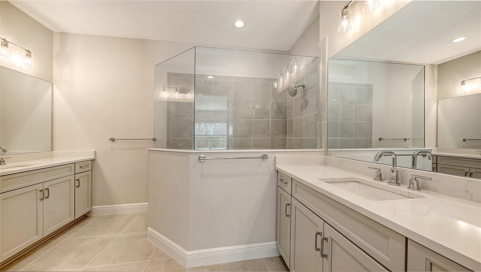 11533 Great Brook Ln Property Photo 4
